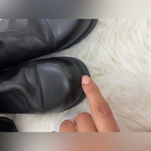 Stuart Weitzman
Half 'N Half Bold Boots - Picture 8 of 16